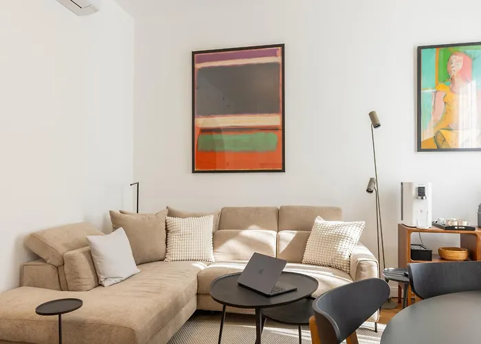 Stunning Brand New 4br 4bath Center-vatican *