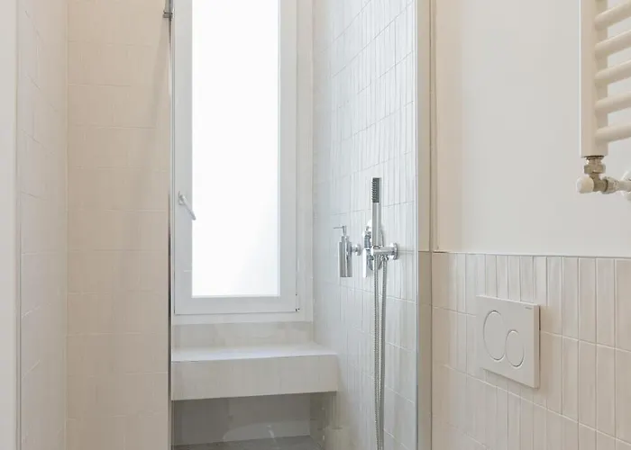 Stunning Brand New 4br 4bath Center-vatican Apartament