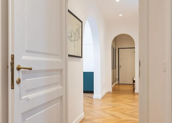 Stunning Brand New 4br 4bath Center-vatican Apartament *