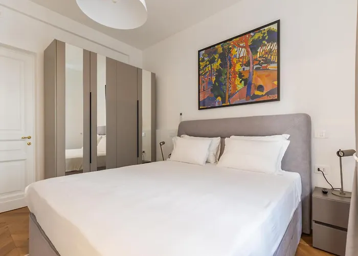 Stunning Brand New 4br 4bath Center-vatican Apartament *
